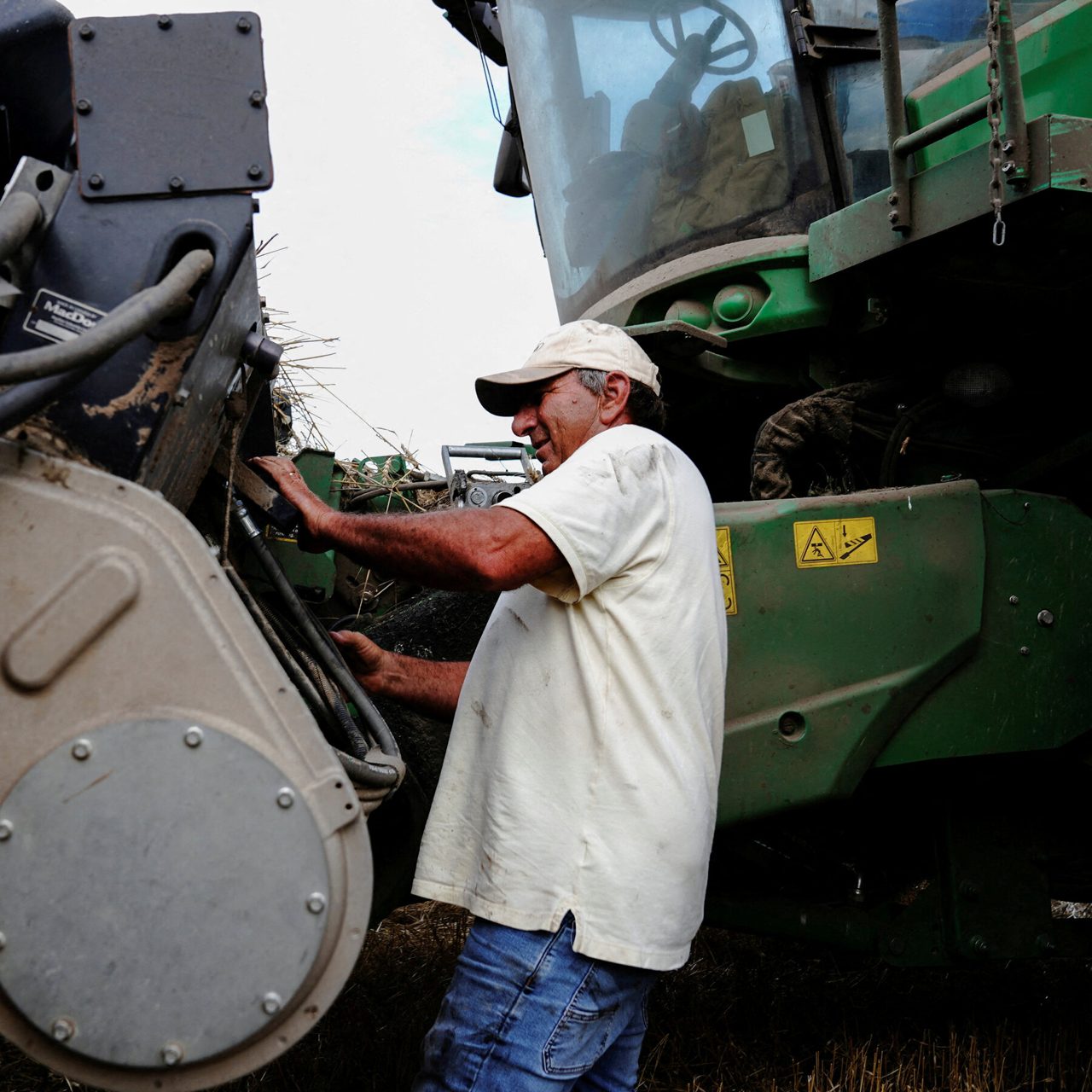 John Deere Farm Equipment Owners Have Right-to-Repair, F.T.C. Says