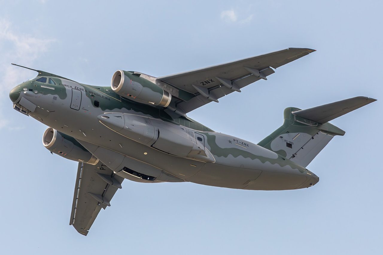 South Korea’s President Inspects Brazil’s First KC-390 Military Cargo Plane