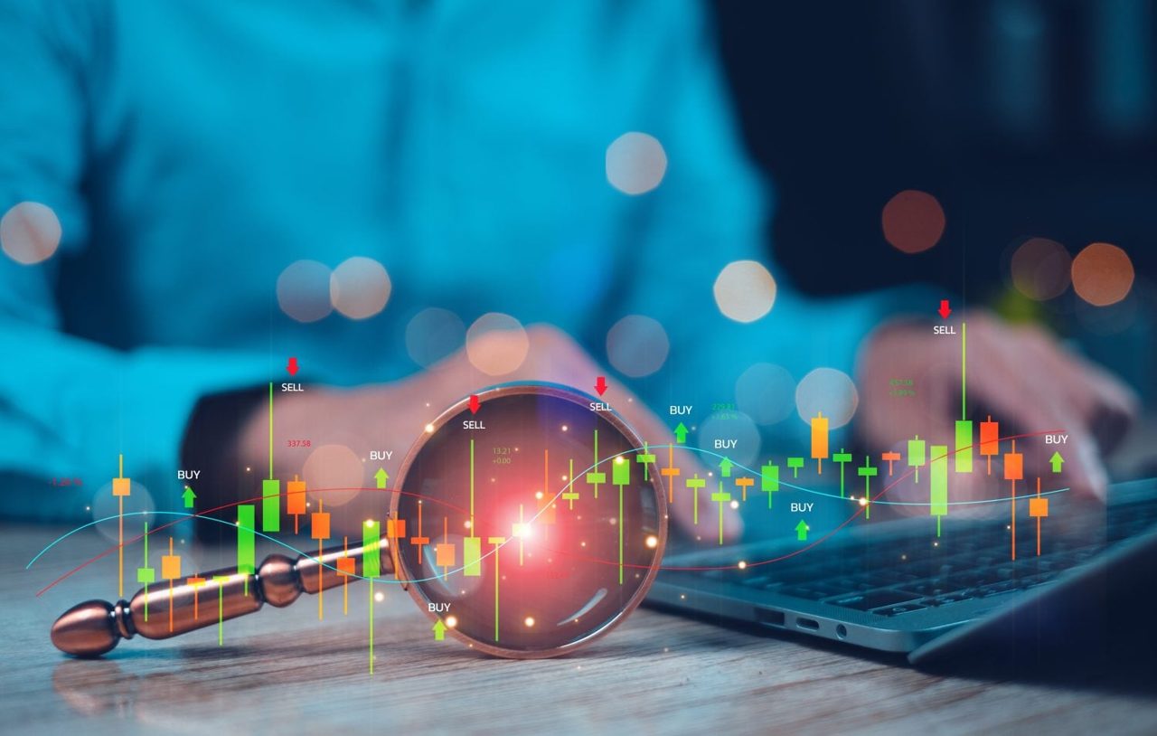 Forget QQQI’s 14% Yield: JEPQ Pays 10.7% and Actually Earns Every Dollar of It