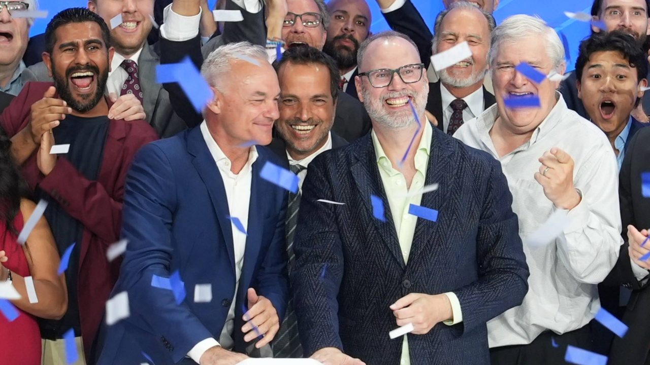 Roundtable CEO James Heckman Rings Nasdaq Closing Bell, Unveiling World’s Only AI/DeFi Platform for Premium Media