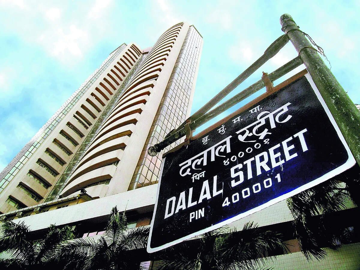 Manipal Health lists at 11% premium
