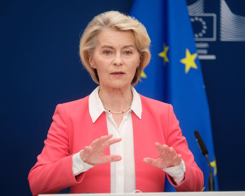 EU to draft law banning children from social media, raising tech risk