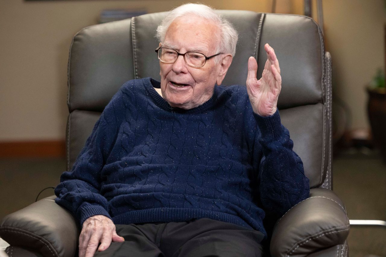 Warren Buffett on the market today: 'It's tough to find values when everybody is preferring gambling'