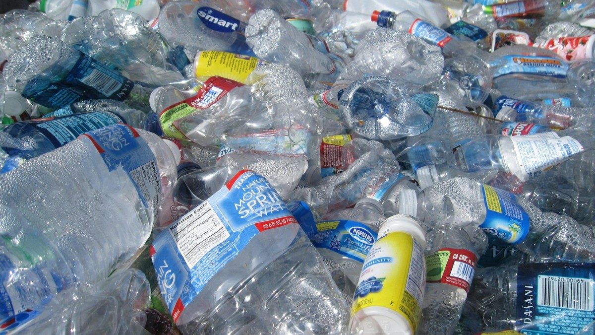 UCLA Scientists Turn Plastic Waste Into Pure Hydrogen Fuel