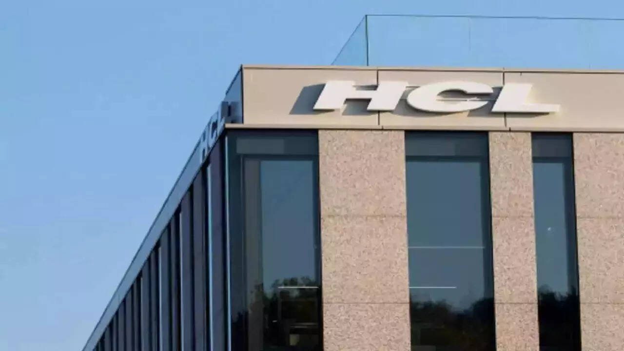 HCL Technologies Drops 4.5% as Foreign Brokers Cut Price Targets