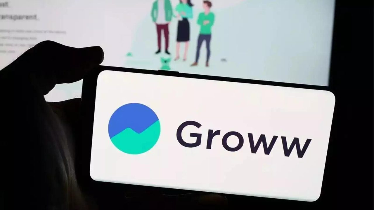 FIIs and Mutual Funds increase stakes in Groww. Should You Buy, Sell, or Hold?