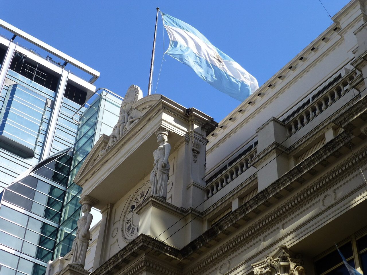 Milei’s Reform Package Heads to Congress as Argentina Lifts Its Dollar Ceiling