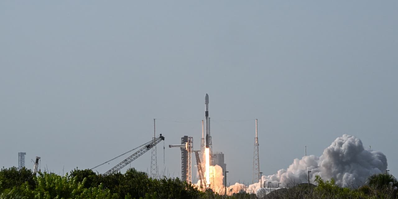 SpaceX's Conference Call Wraps Up. The Stock Is Sliding.
