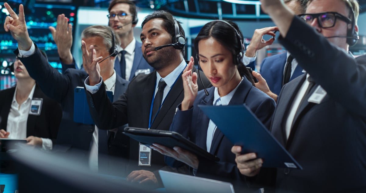 Why Oracle Stock Is Gaining