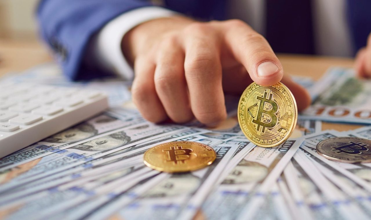 HIVE Digital Technologies Soars 11% on $350M GPU Cloud Contract, Cipher Mining Ticks Up