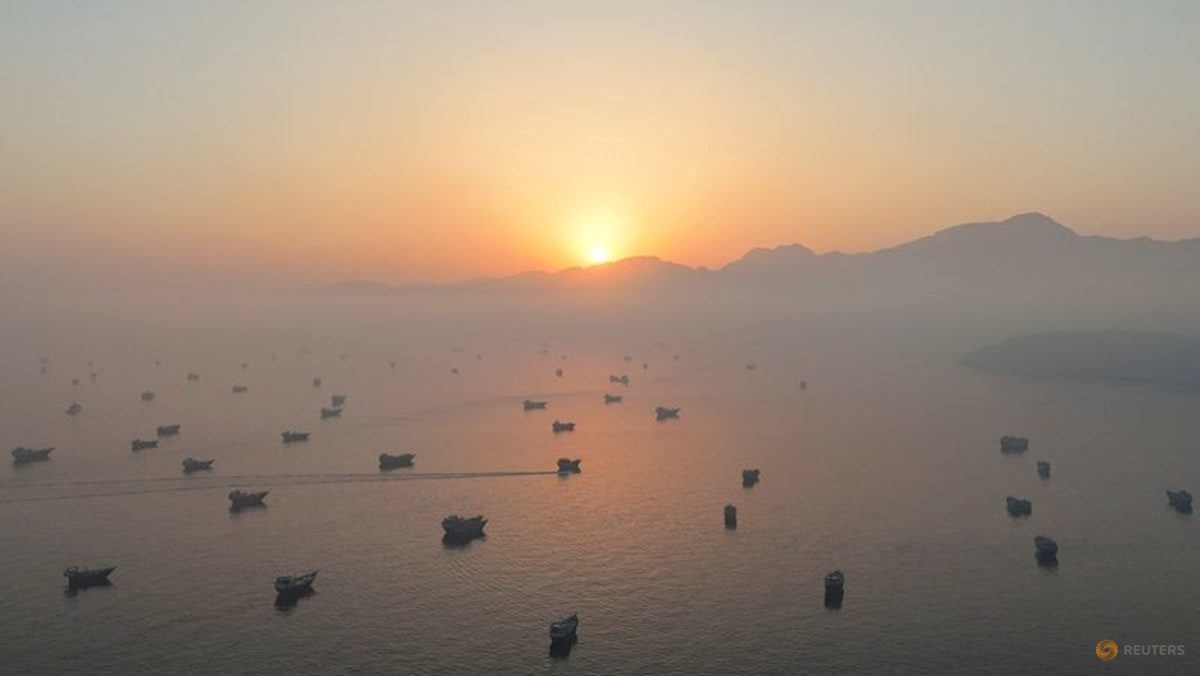 Oil edges higher as Iran tempers hopes of swift Hormuz reopening