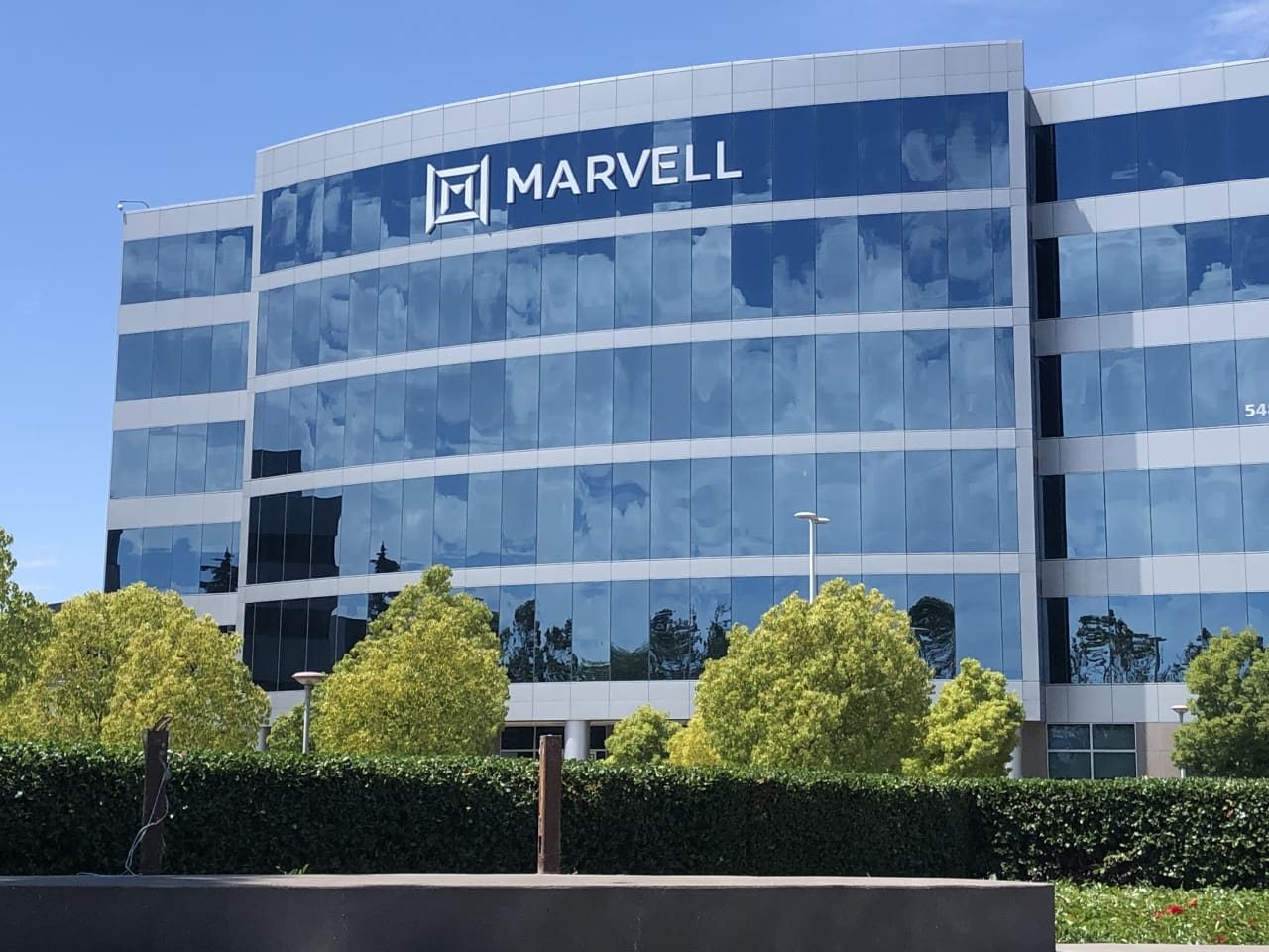 Marvell Technology shares slump as investors question Google deal. Here’s what Wall Street is saying.