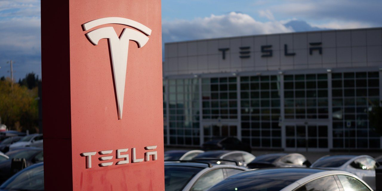 Tesla’s $5.8 Billion in Spending Turns Cash Flow Negative Despite Revenue Surge
