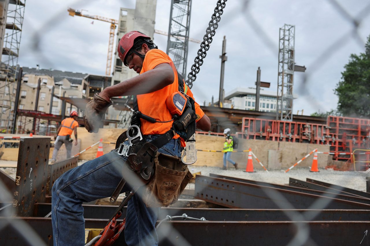 Construction wages reveal a growing divide in America's job market
