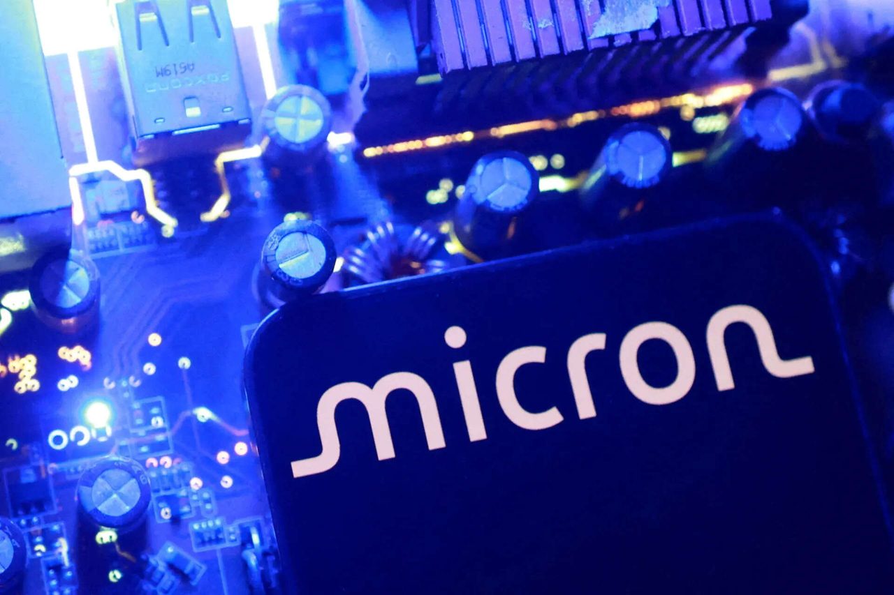 Micron Under Pressure: Is the AI Memory Boom Losing Momentum?