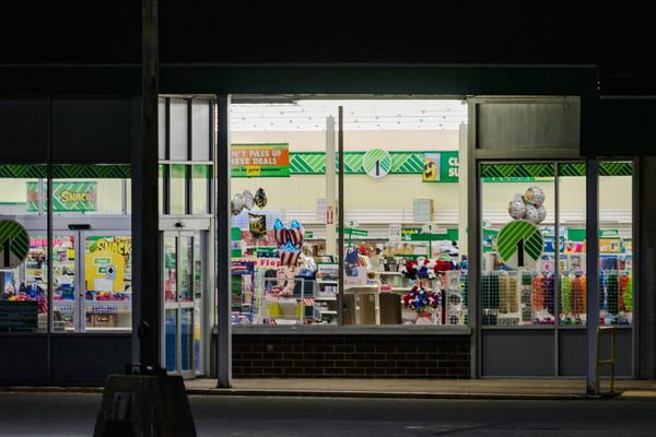 5 smart ways to save at the dollar store