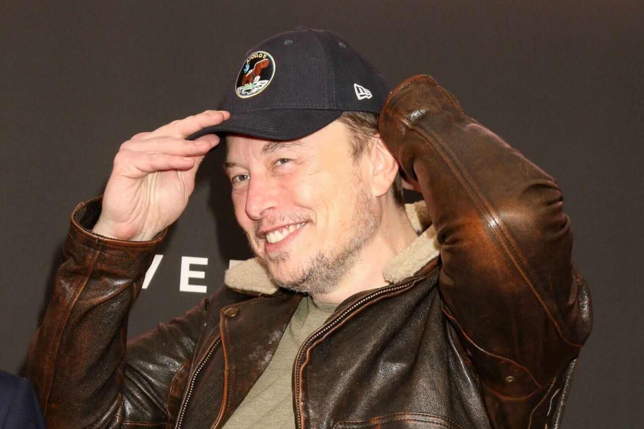 Elon Musk Owns Nearly Half of SpaceX — but Controls Over 82% of the Vote. What That Means for SPCX Investors.