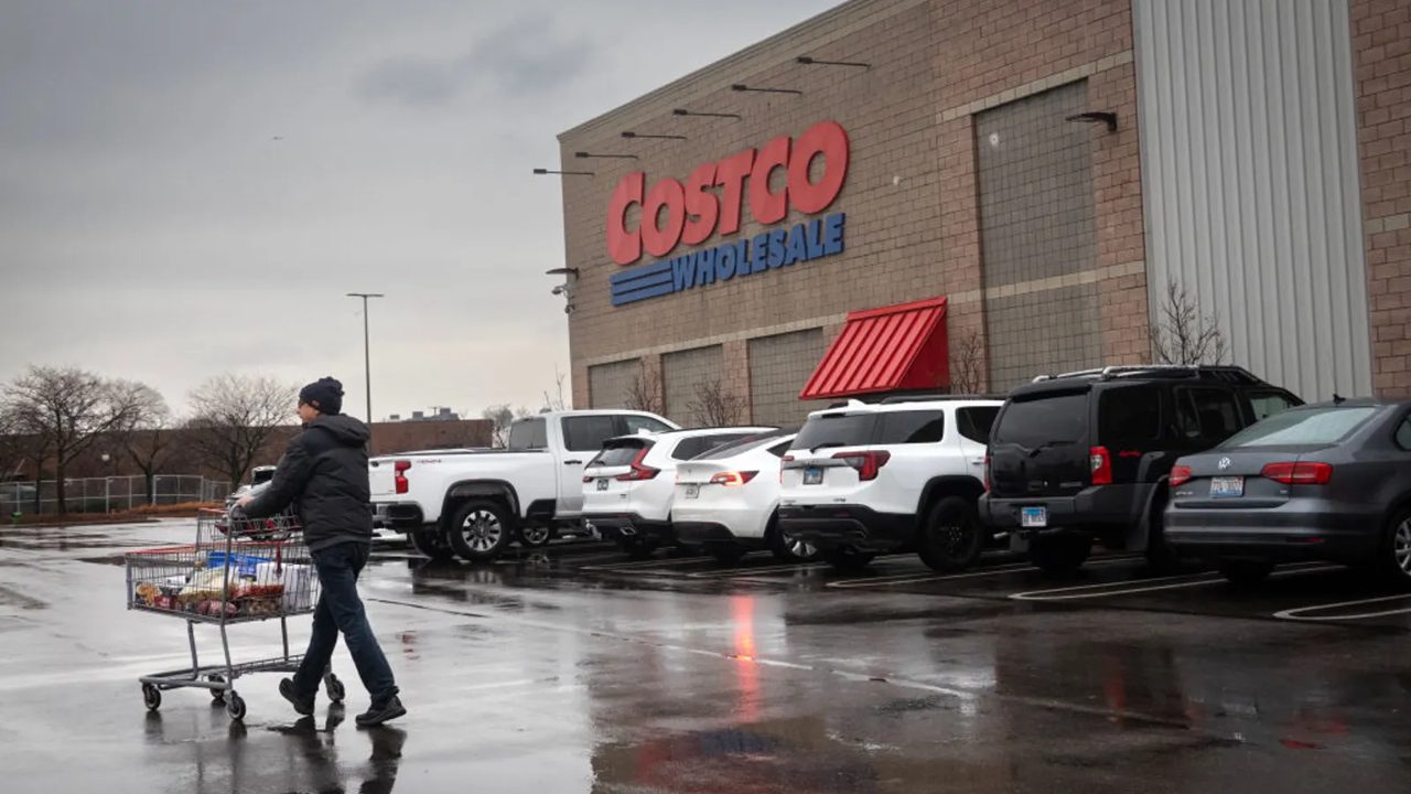 Costco fights customer’s tariff suit as refunds flow in