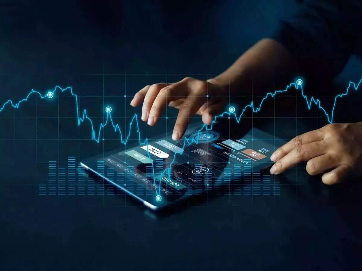 FIIs increase PSU exposure, trim stakes in private banks