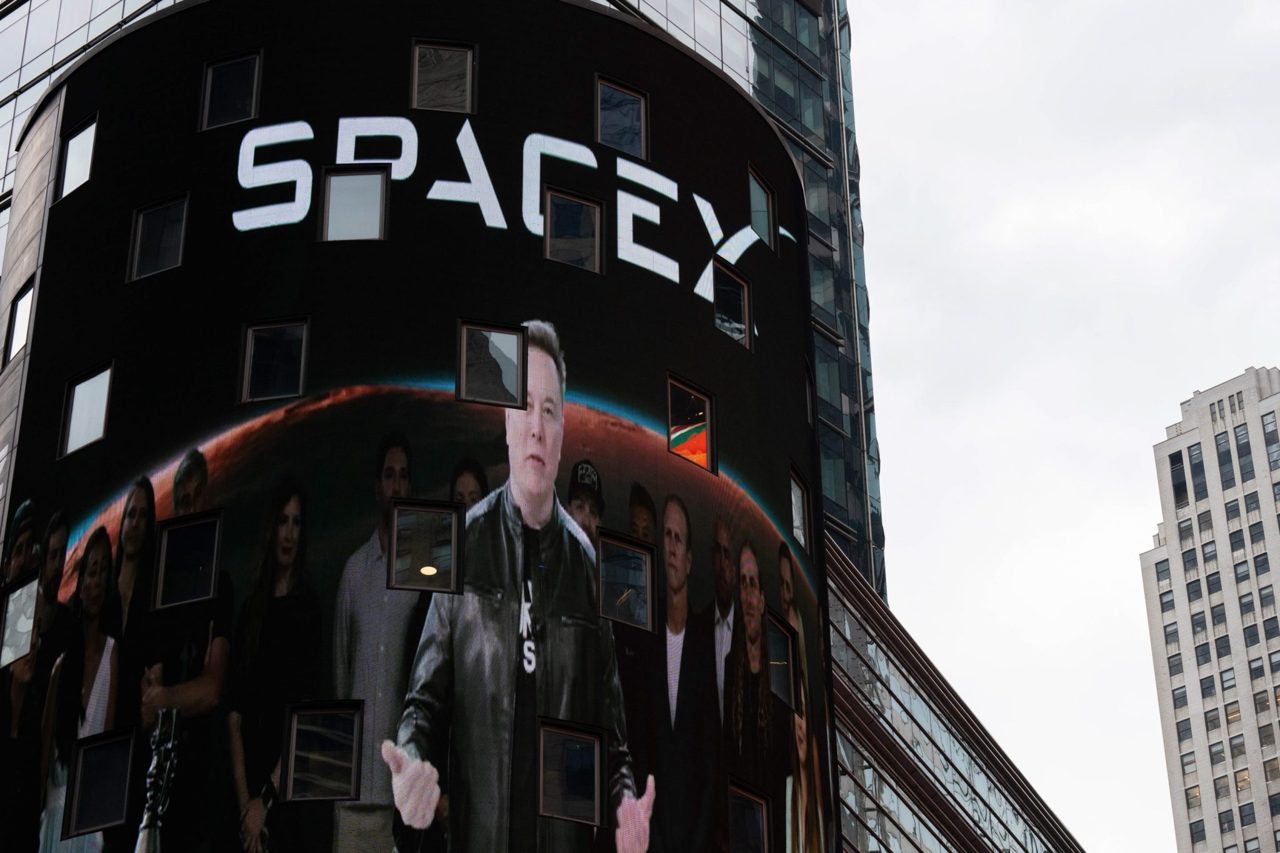 Fortune Tech: SpaceX's lockup rally, Amazon's power plant, Google's AI maps rollback