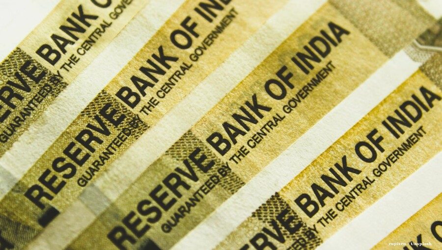 Indian central bank moves forex swap scheme deadline forward