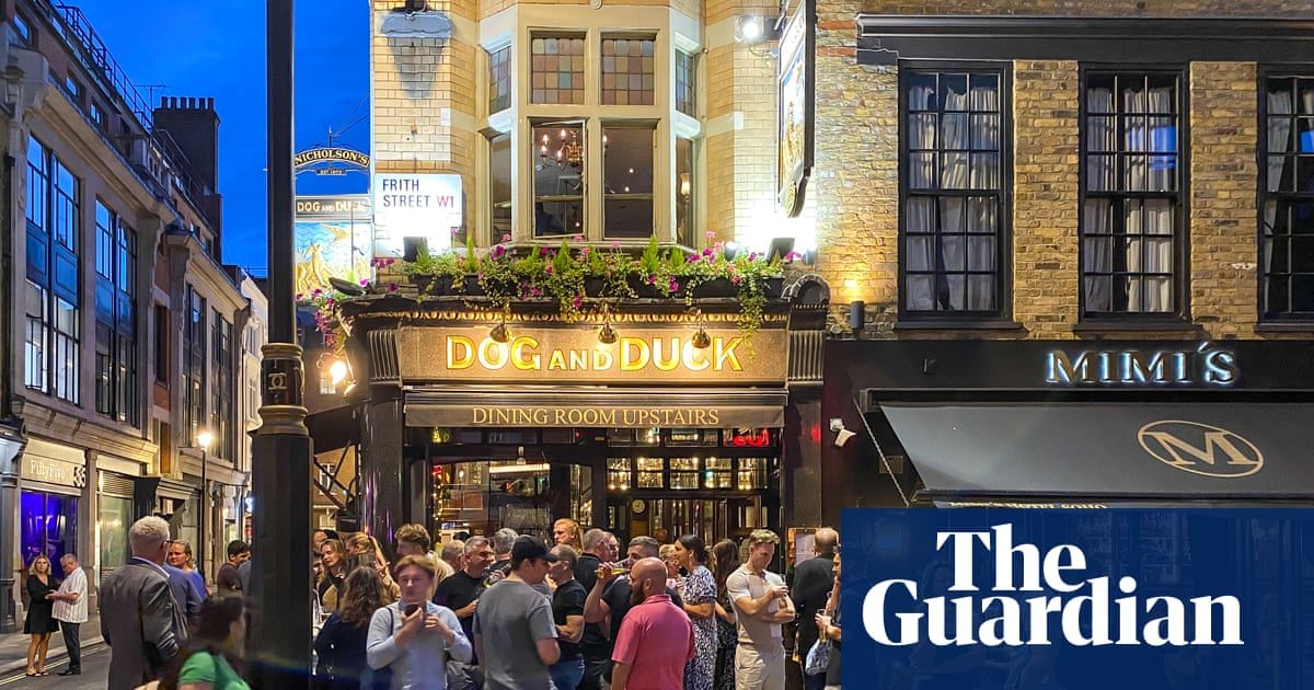 London mayor orders council to drop plan to ban new pubs and bars in Soho and West End