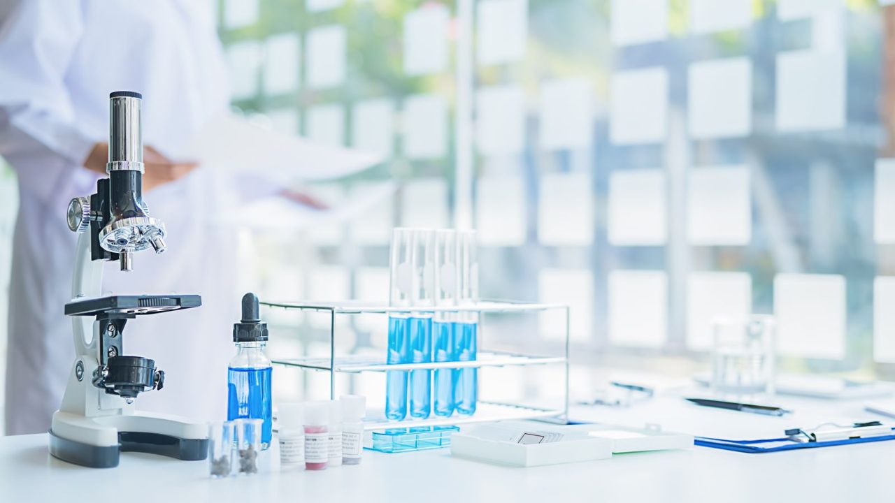 Are Wall Street Analysts Predicting Stryker Stock Will Climb or Sink?