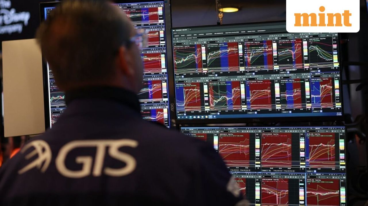 Wall Street Futures Gain on Iran Diplomacy, Chips Enter Bear Market