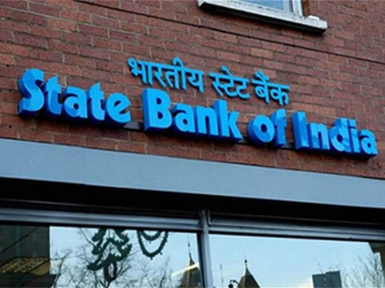 SBI returns to dollar bond market after a year, prices five-year notes 88 bps over US Treasury