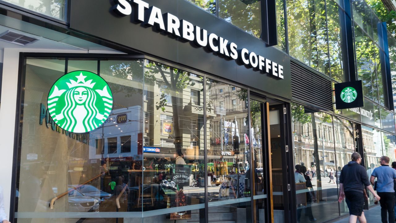Starbucks Q3 profit beats on US turnaround, lifts full-year guidance