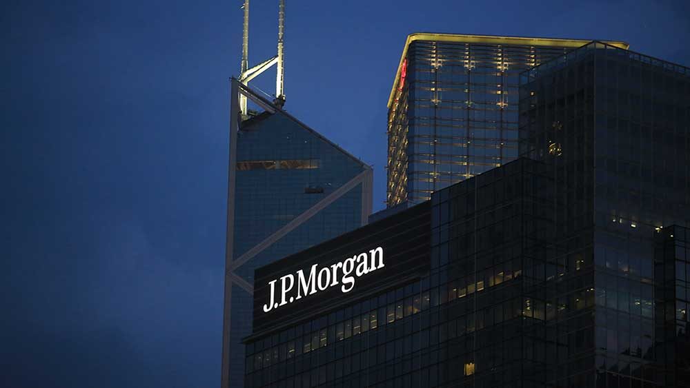 Dow Jones' Two Biggest Banks Report Earnings. This One Rises.