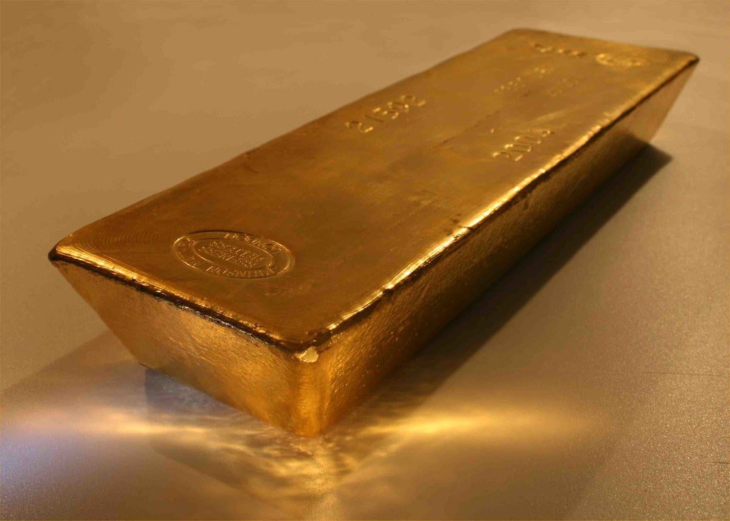Gold Plunges 23% During Iran Conflict, Breaking Safe-Haven Rule