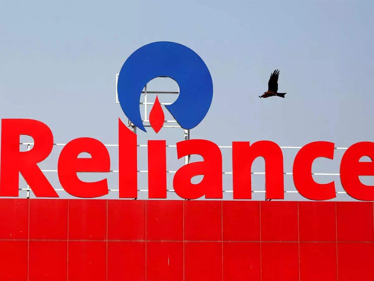 RIL Share Price Live Updates: RIL Trading Below Key Support Level