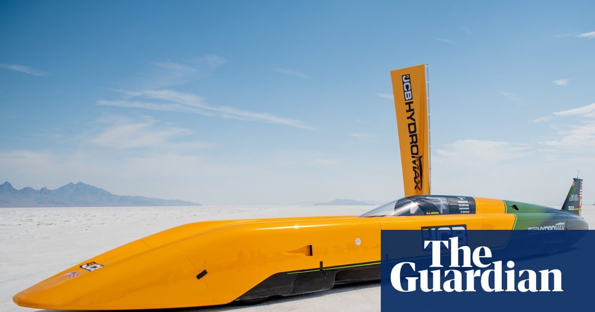 British driver sets new land speed record for hydrogen-powered car – video