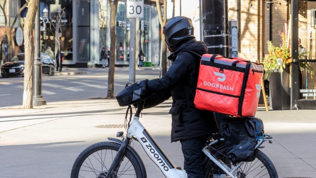 DoorDash, Uber Eats and Instacart Are Thriving as Consumers Cut Back Elsewhere: DASH CFO Explains Why