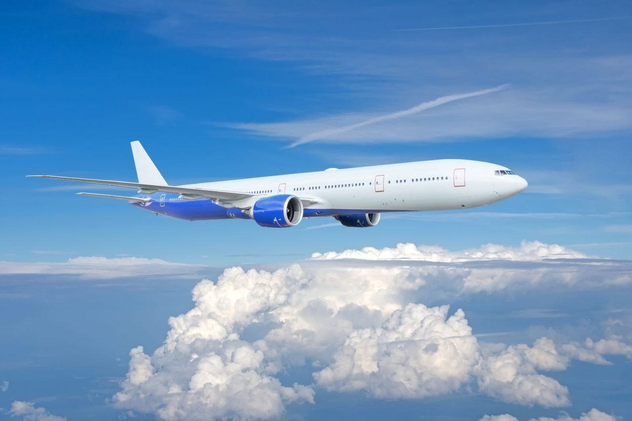 AAL Stock Alert: What Comes Next After American Airlines Reports Record Revenue