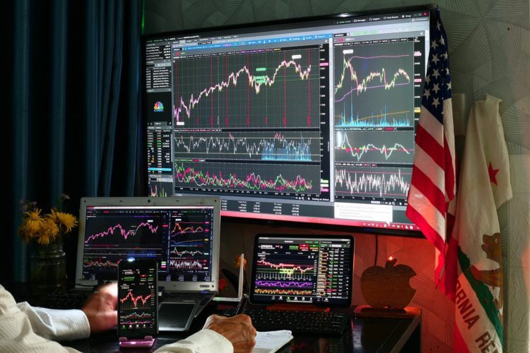 TeraWulf Plans $3.5B Debt Raise Backed by Anthropic Lease