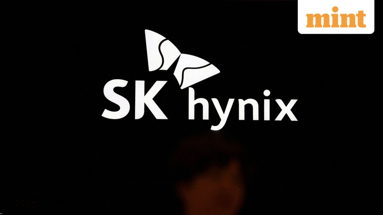 AI chip fever returns? SK Hynix share price surges 13% after blockbuster $26.5 billion US listing