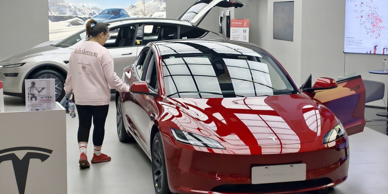 Tesla Weighs Sale of China Business to Pave Way for Potential SpaceX Merger