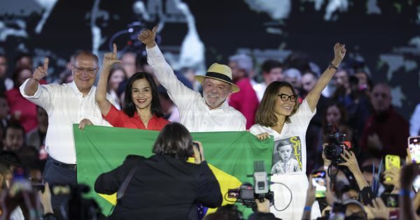 Lula pledges defense spending so no one invades Brazil as he confirms his candidacy
