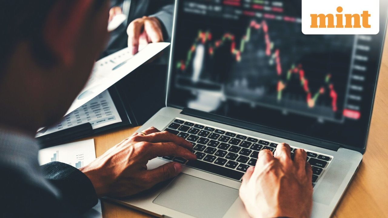 Indian IT Stocks Fall as IBM's $70bn Wipeout Signals Software Weakness