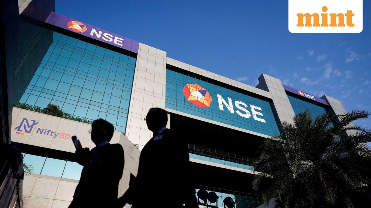 FPIs turn net buyers in cash market for first time since war began