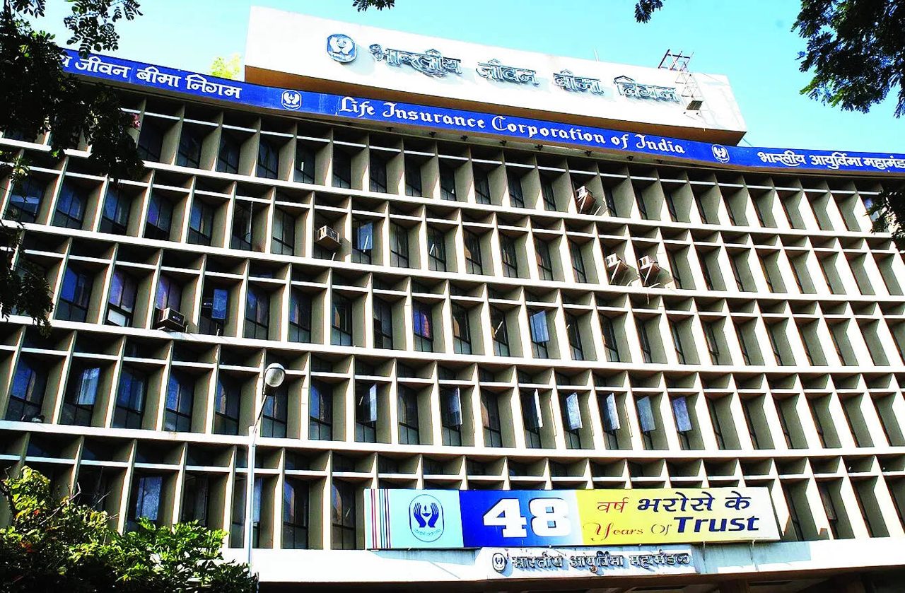 LIC's OFS discount looks tempting, but triggers don't