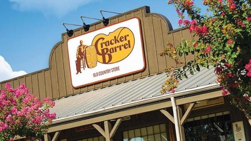 Cracker Barrel names David Deno CEO