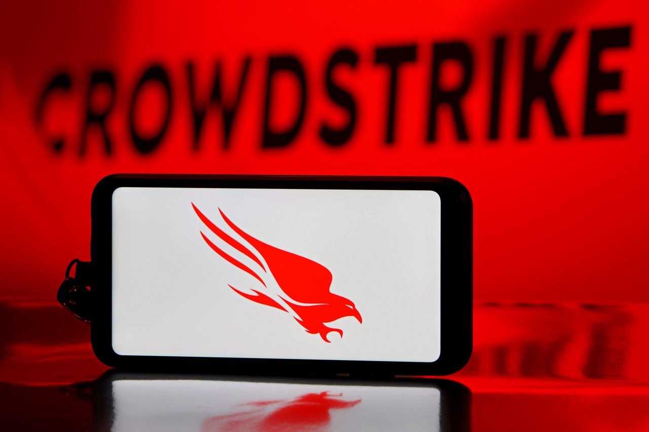 CrowdStrike narrowly beats estimates on AI tailwinds, but stock falls 10%