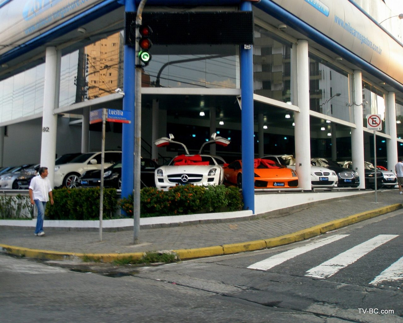 Brazil’s CADE Clears Santander’s Webmotors Taking Full Control of Loop