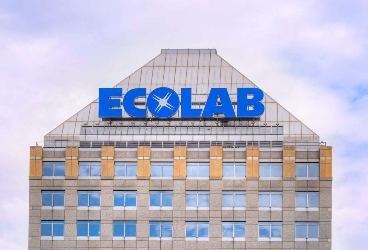 Ecolab Stock: Is Wall Street Bullish or Bearish?
