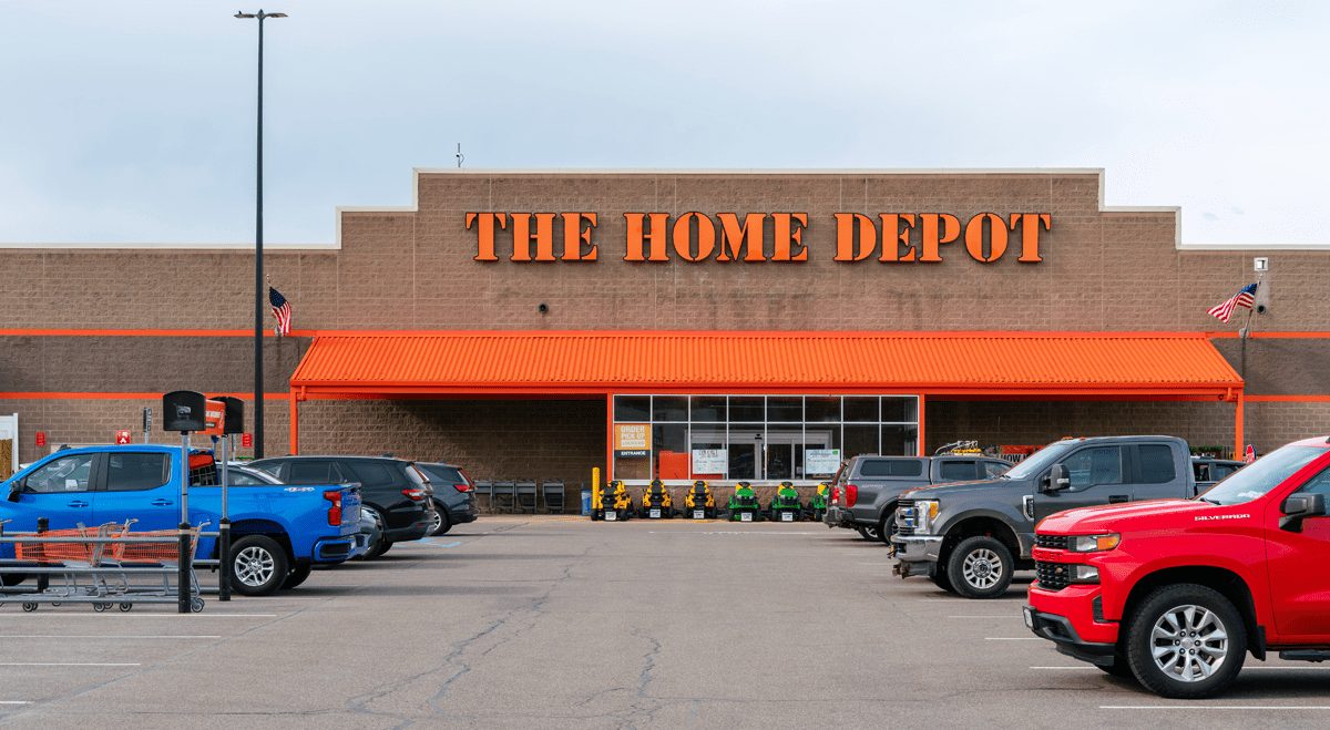 Home Depot Tops Q2 Forecasts and Maintains Fiscal 2026 Guidance