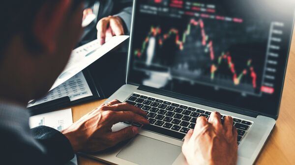 Prop Traders Exploit Futures Discount in Indian IT Stocks via Reverse Arbitrage