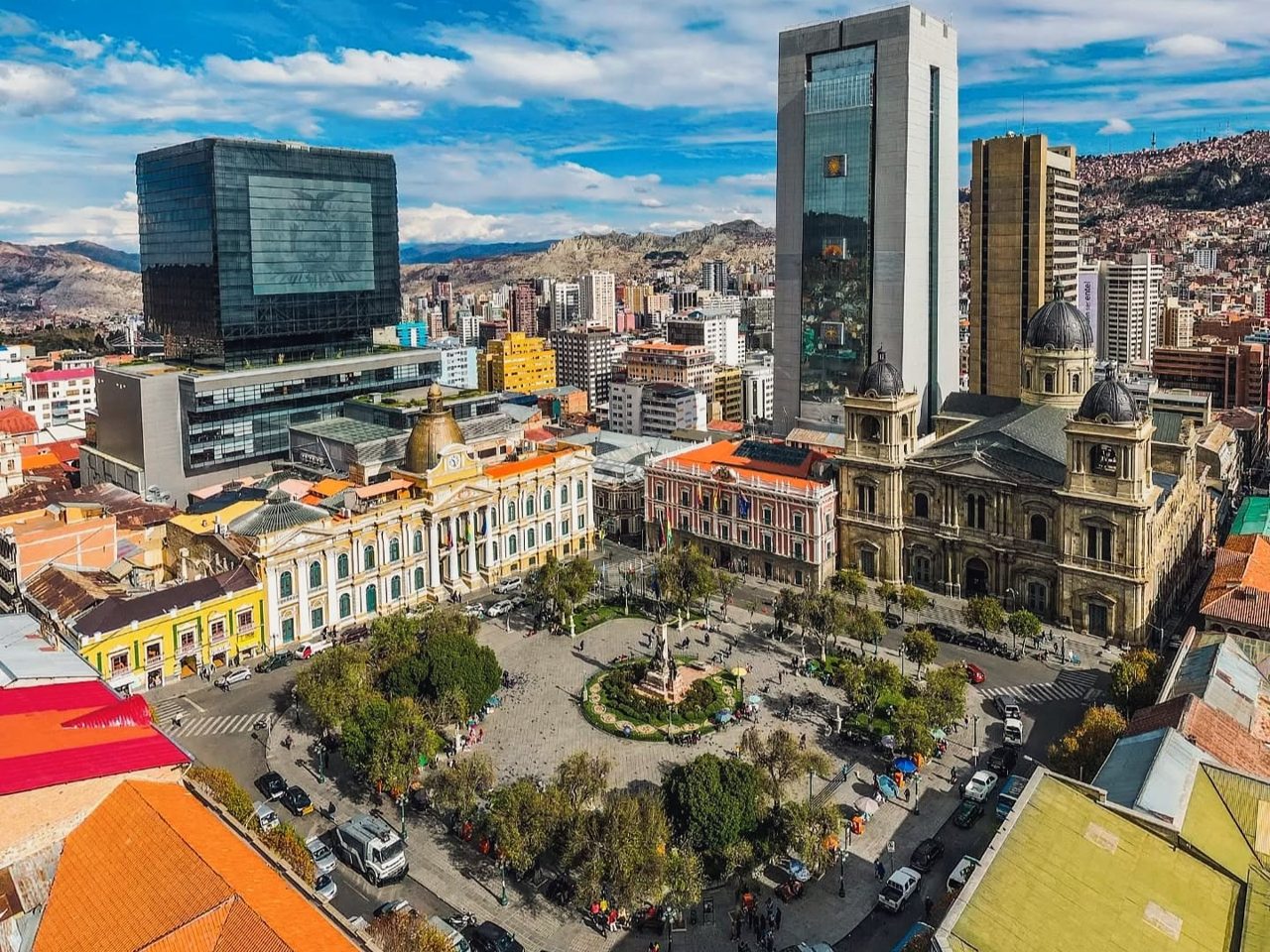 Bolivia Swears In New Economy Minister as YPFB Owes US$1.056bn to Traders